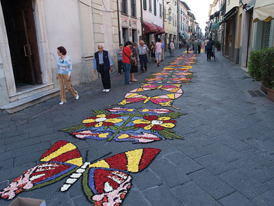 TAPPETI DI SEGATURA